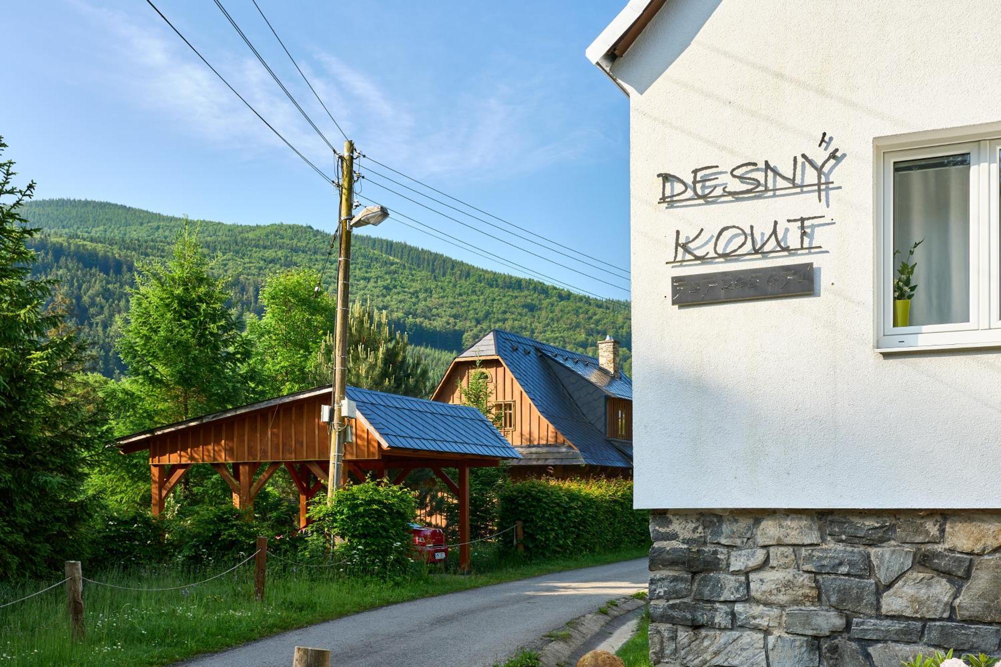 Desny Kout Βίλα Kouty Εξωτερικό φωτογραφία